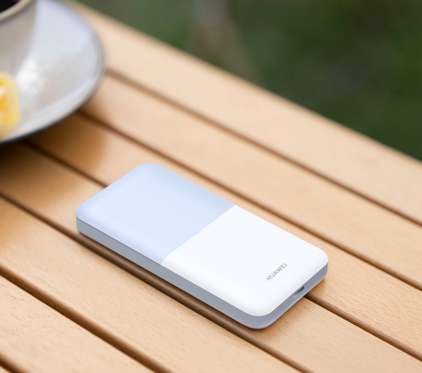 HUAWEI E5586-326 4G Mobile WiFi Hotspot – Fast, Secure & Shareable Connectivity